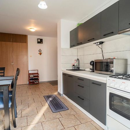 Rustic & Spacious 3Br Apartment Boekarest Buitenkant foto