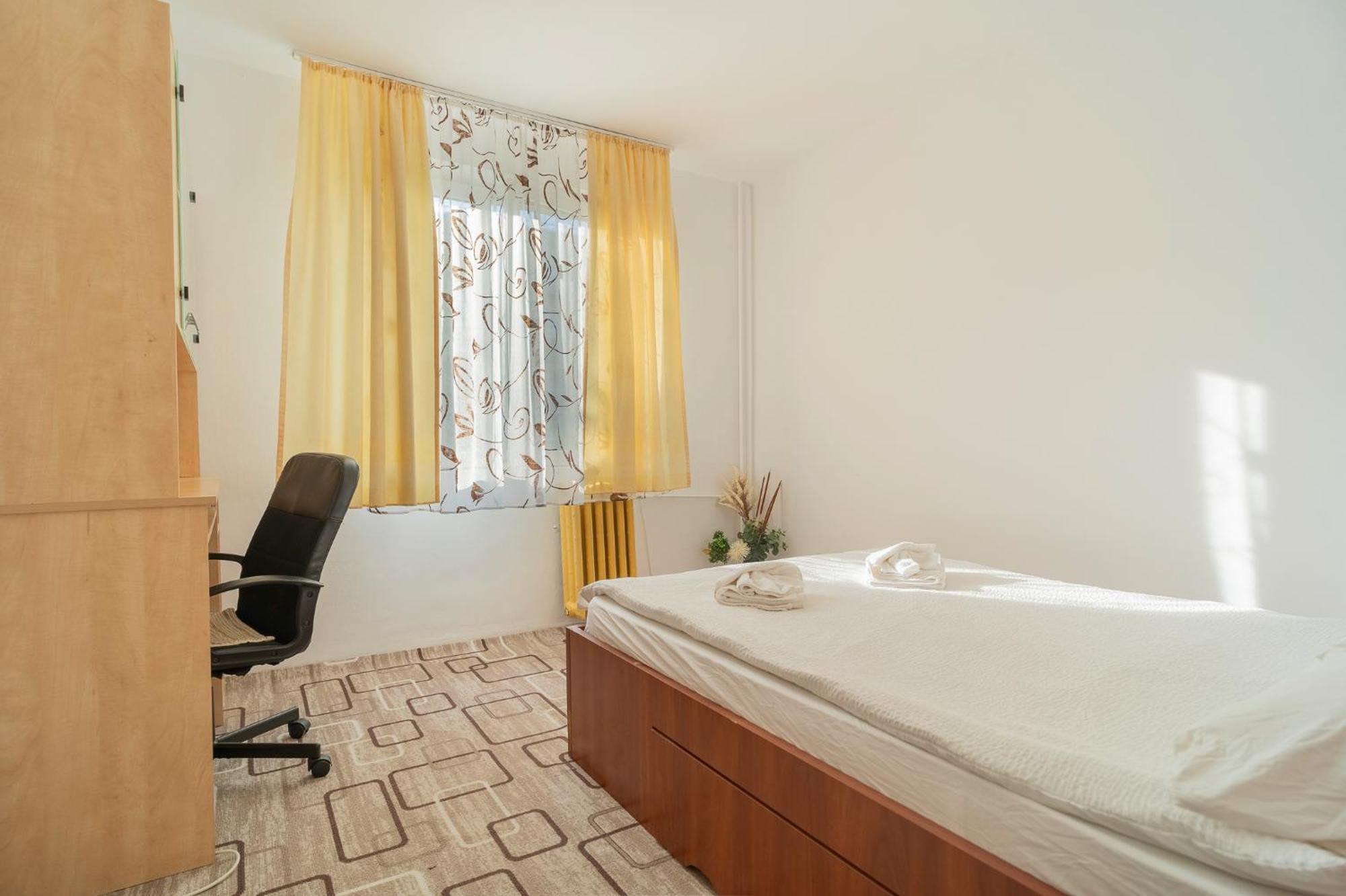 Rustic & Spacious 3Br Apartment Boekarest Buitenkant foto