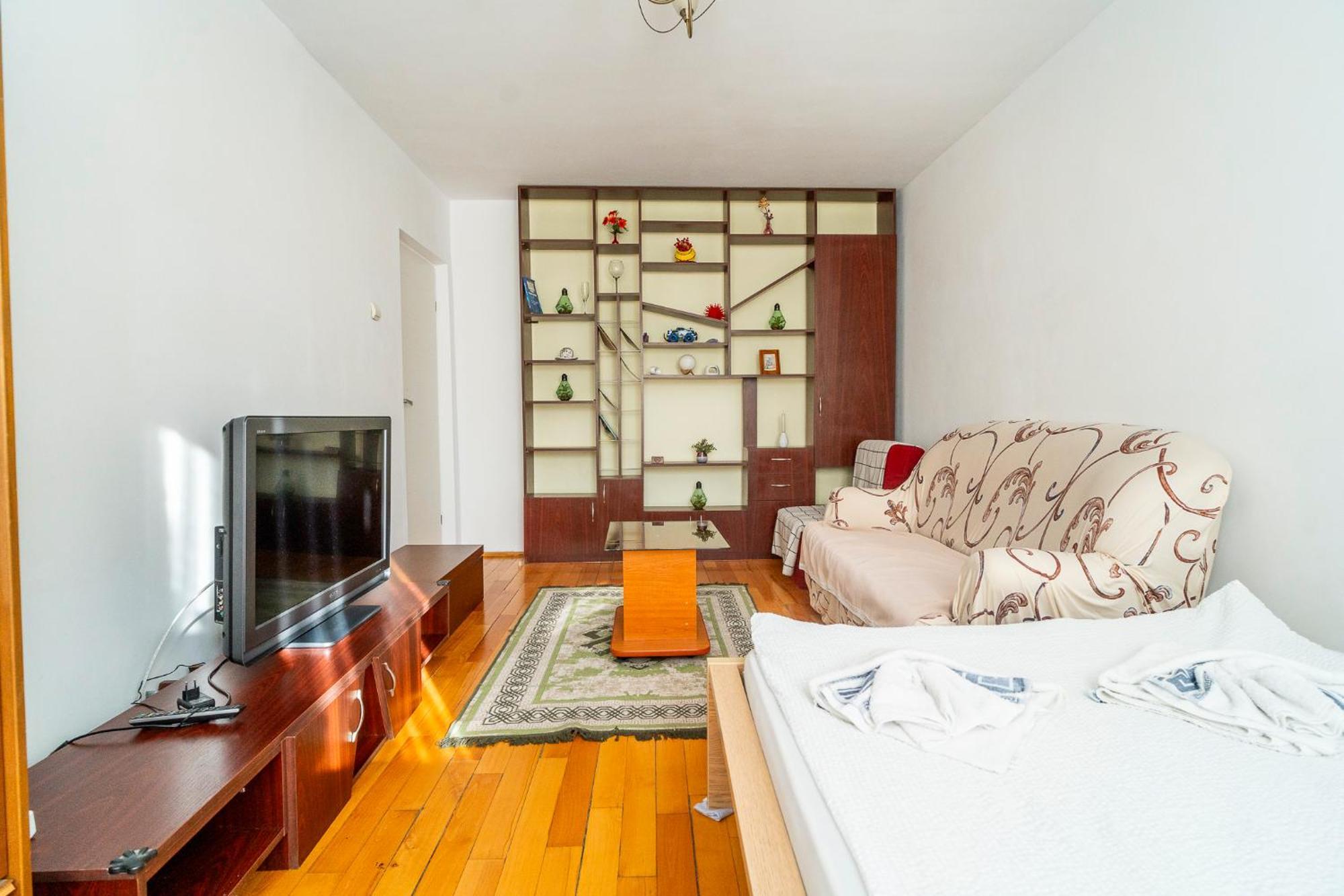 Rustic & Spacious 3Br Apartment Boekarest Buitenkant foto