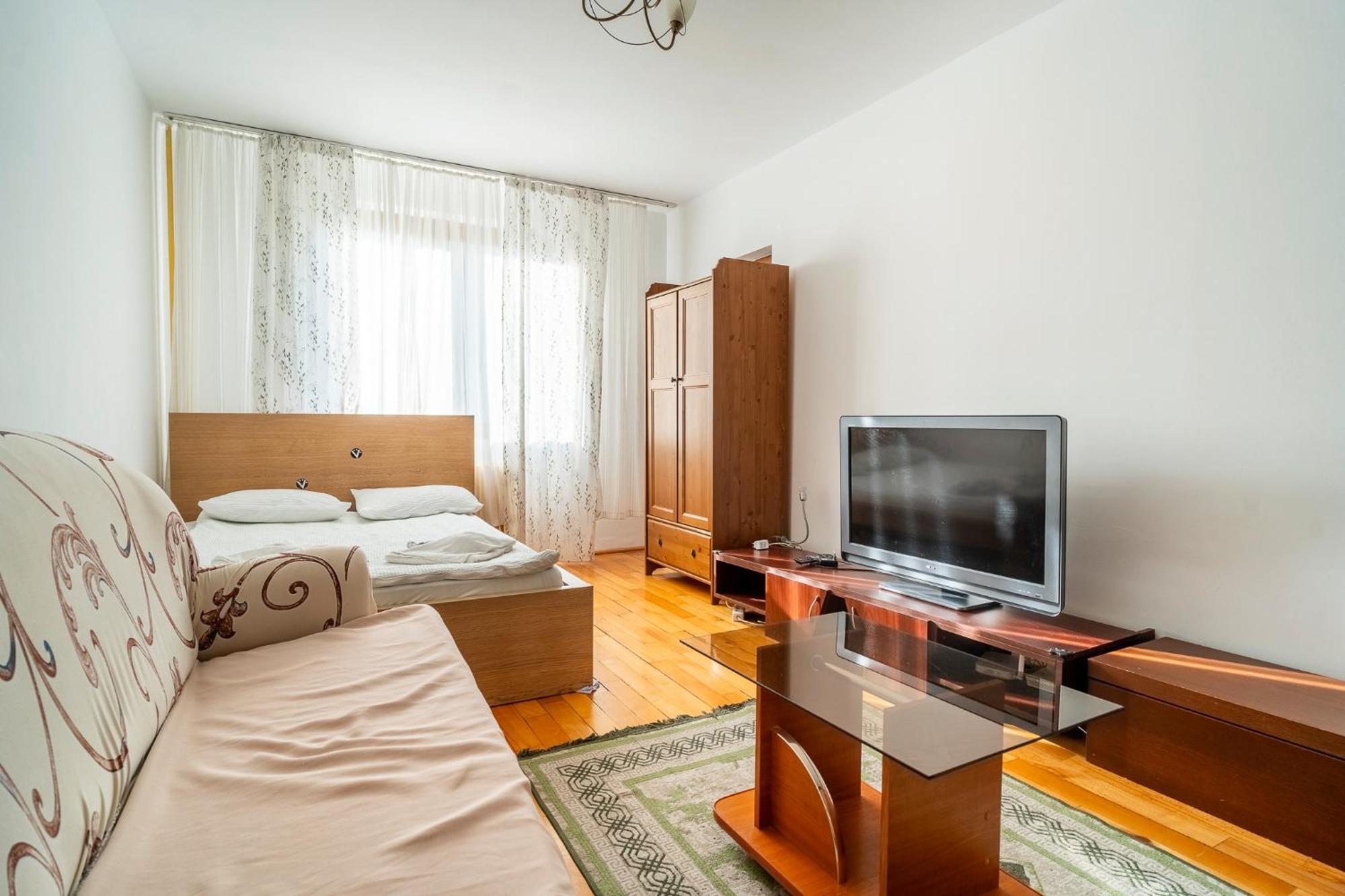 Rustic & Spacious 3Br Apartment Boekarest Buitenkant foto